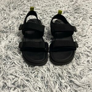 Cat and Jack Sandals